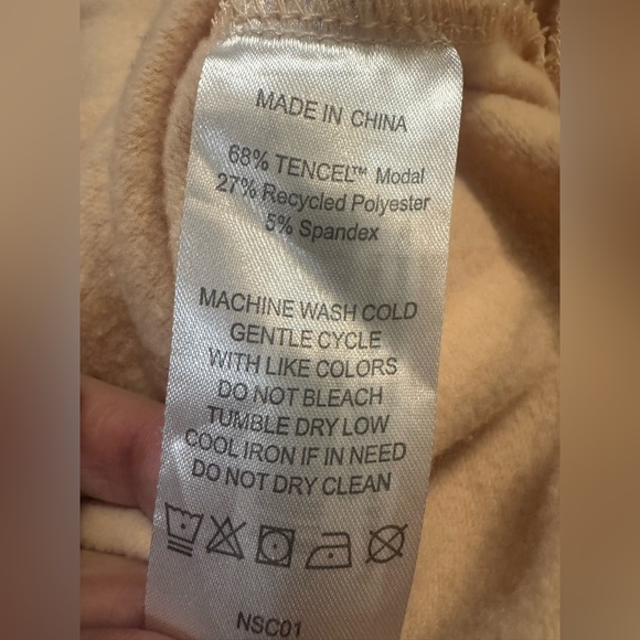 Quince Women's SuperSoft pullover pink/melon Hoodie - Picture 8 of 10